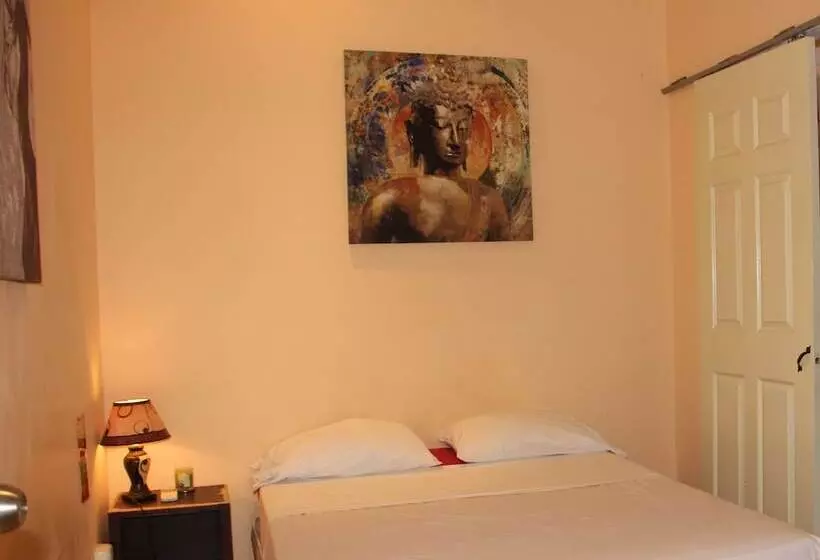 هتل Sunset Hostel