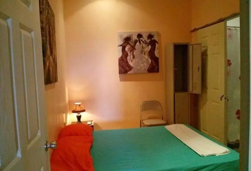 هتل Sunset Hostel