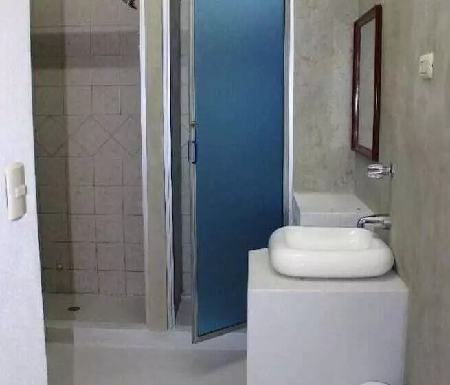 هتل Sunset Hostel