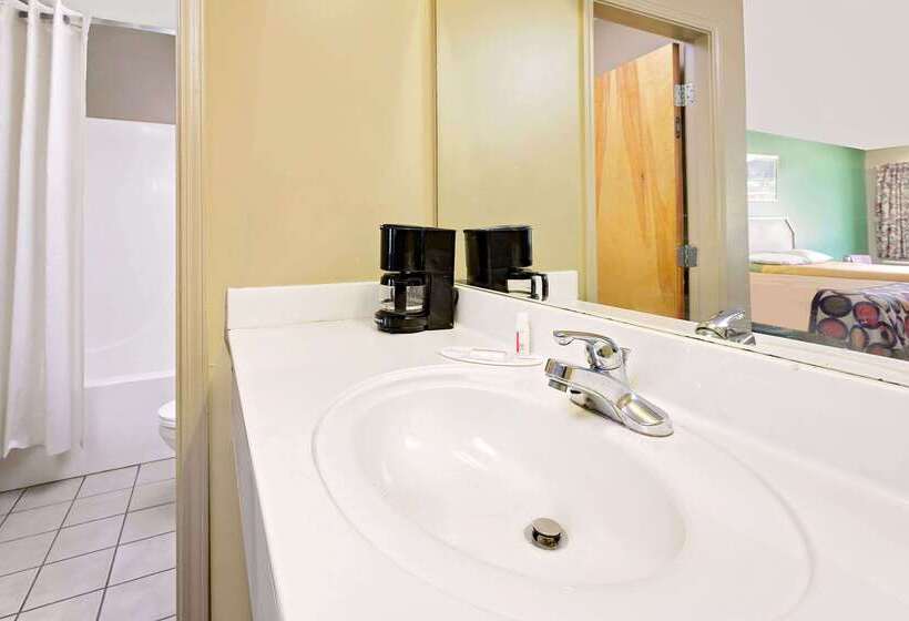 호텔 Super 8 By Wyndham Kosciusko