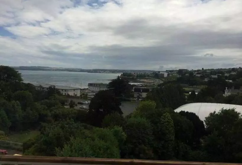 ホテル The Richmond