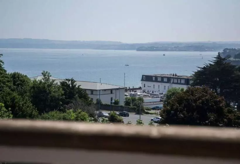 ホテル The Richmond