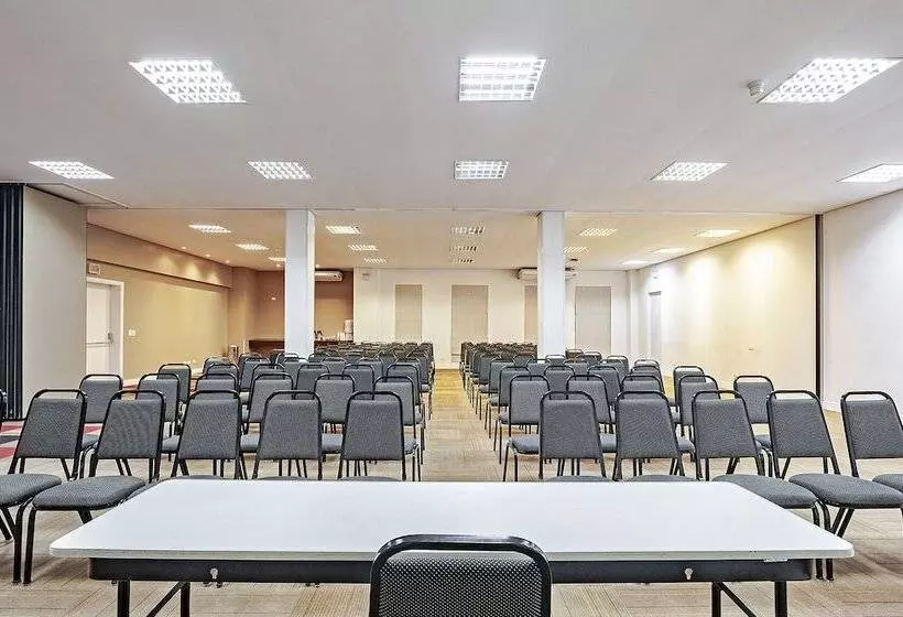 Szálloda Camboriu Express