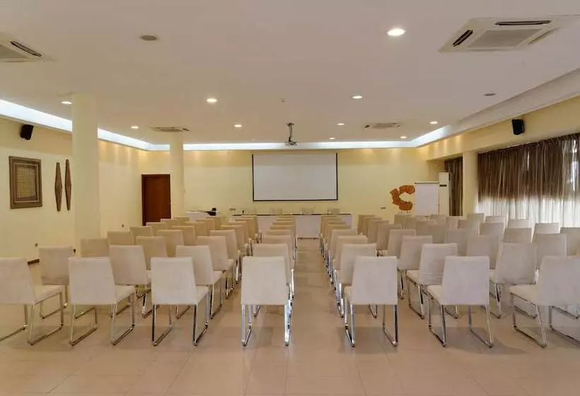 Aparthotel Mil Cidades