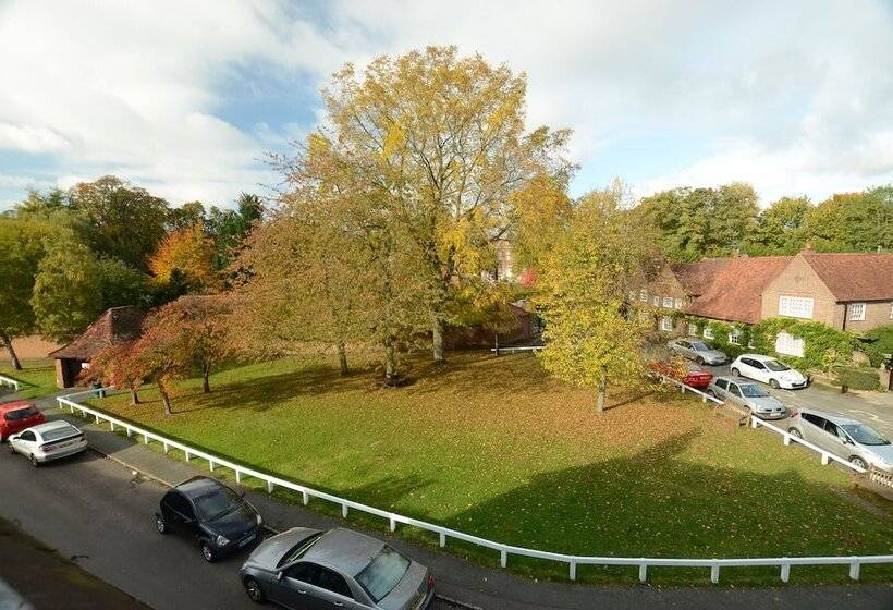 住宿加早餐 Falcon Inn