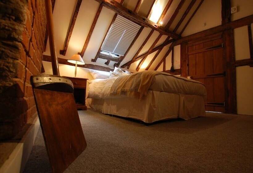 住宿加早餐 Falcon Inn