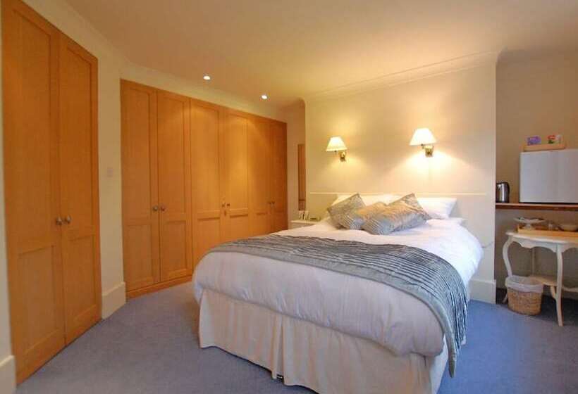 住宿加早餐 Falcon Inn