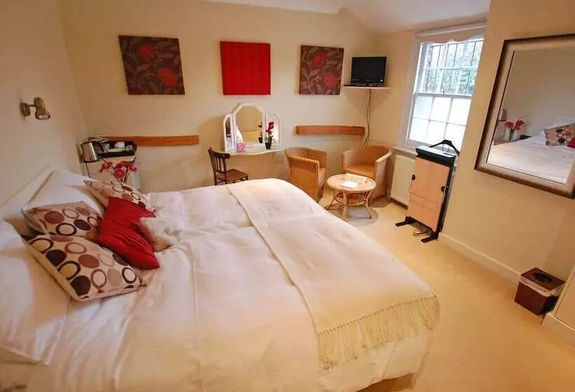 住宿加早餐 Falcon Inn