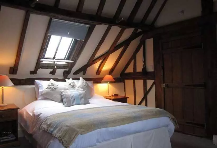 住宿加早餐 Falcon Inn