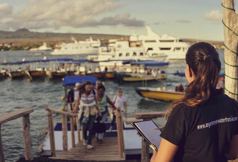 Отель Angermeyer Waterfront Inn