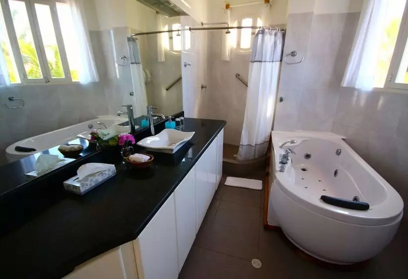 فندق Angermeyer Waterfront Inn