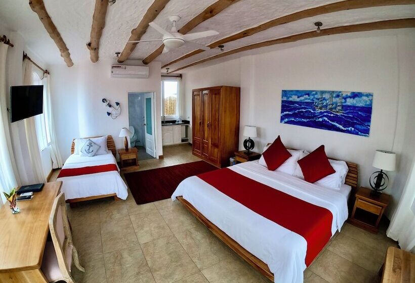 Отель Angermeyer Waterfront Inn