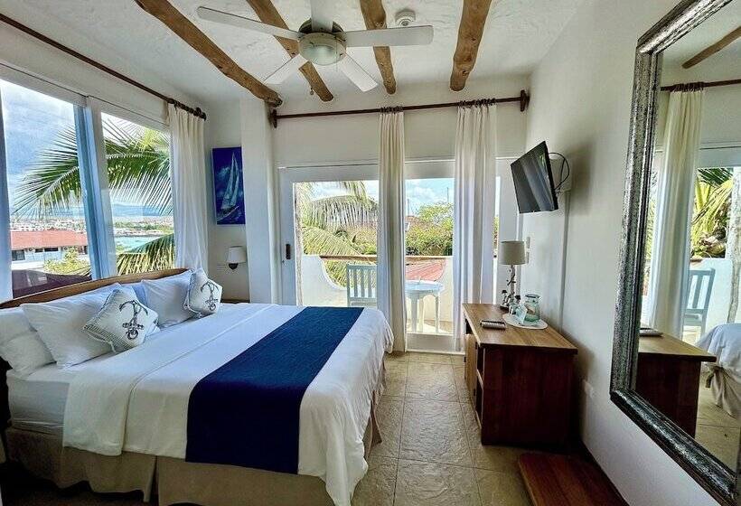 Отель Angermeyer Waterfront Inn