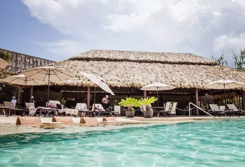 Hotel Binniguenda Huatulco & Beach Club