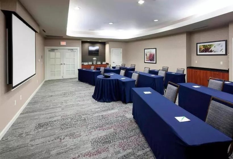 ホテル Courtyard Suffolk Chesapeake