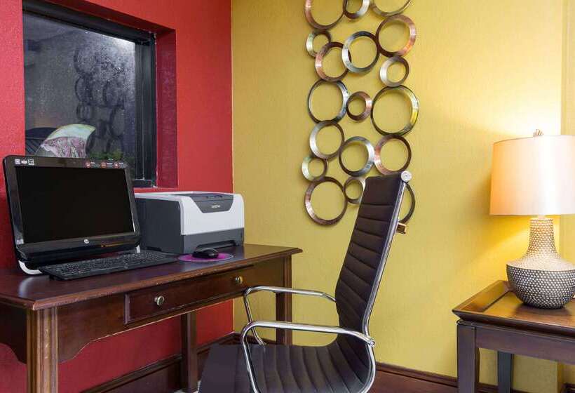 فندق Days Inn By Wyndham High Point/archdale