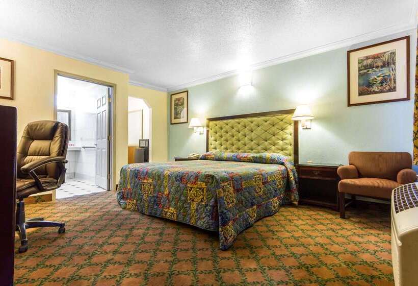 فندق Econo Lodge