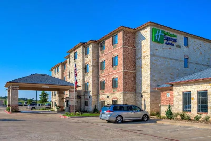 호텔 Holiday Inn Express And Suites Granbury, An Ihg