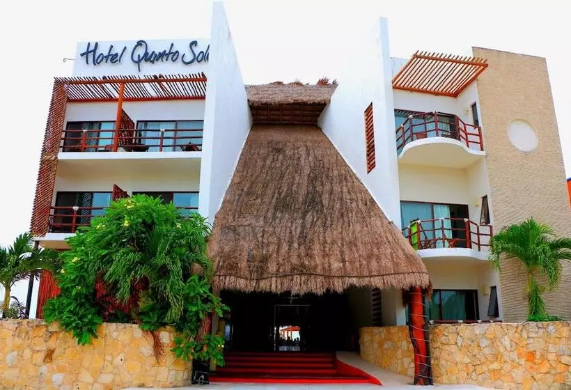 ホテル Quinto Sole By Guru