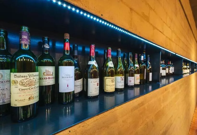 هتل Park Holiday Congress & Wellness