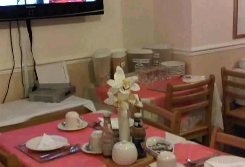 Hotel Priory Guest House