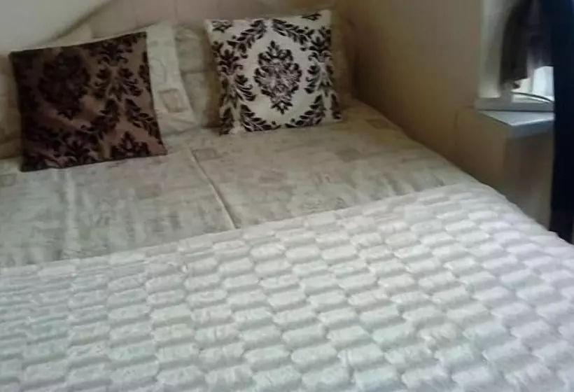 Hotel Priory Guest House