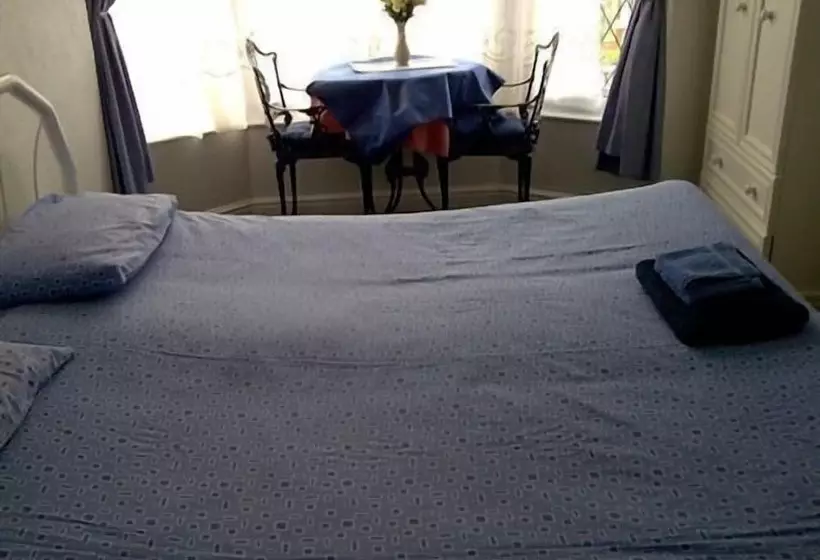 Hotel Priory Guest House