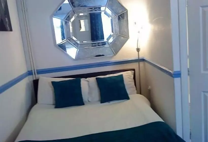 Hotel Priory Guest House