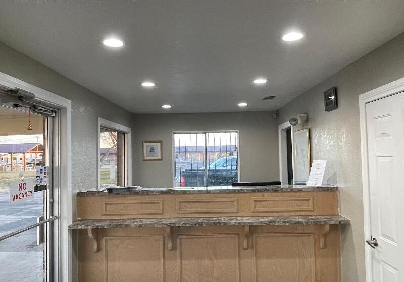 Hotel Regency Inn Hondo