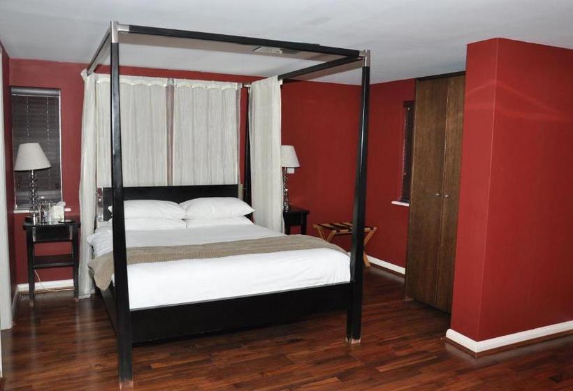 فندق Nap Inn Savoro