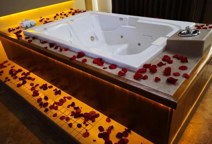 ホテル Seven Crown La Paz Centro Historico