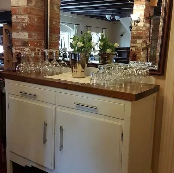 酒店 The Pelican Guesthouse