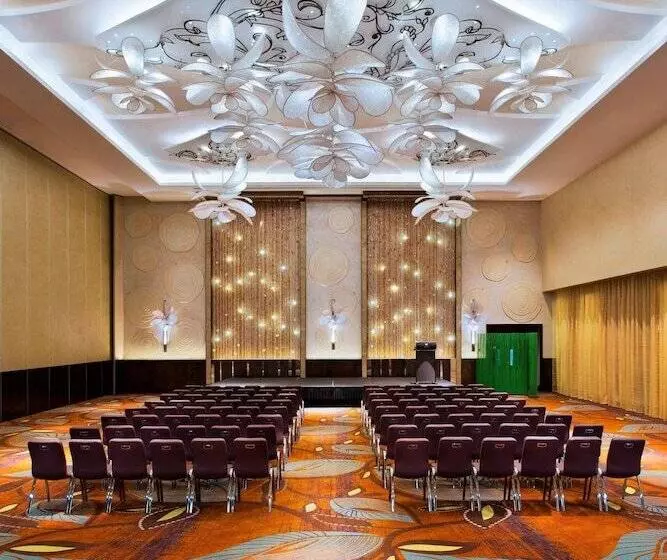 هتل W Singapore Sentosa Cove