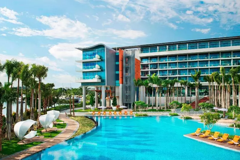 هتل W Singapore Sentosa Cove
