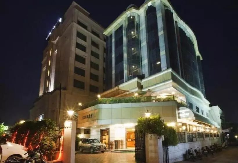 בית מלון כפרי Zeeras