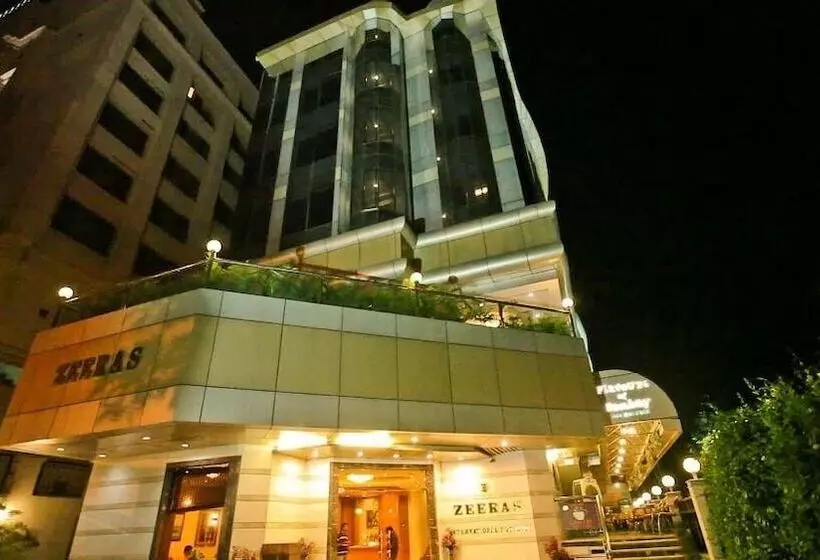 בית מלון כפרי Zeeras