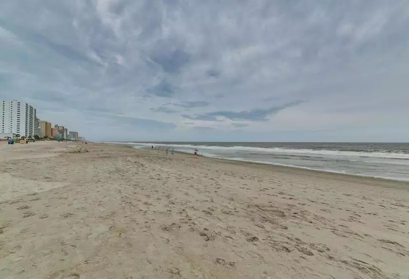 Sea Hawk Oceanfront Motel