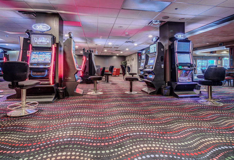 בית מלון כפרי Sands Inn & Suites