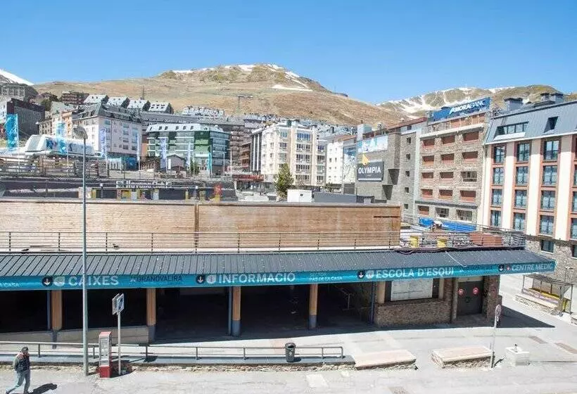 Apartamentos Pie de Pistas Pas de la Casa Mikka 3000