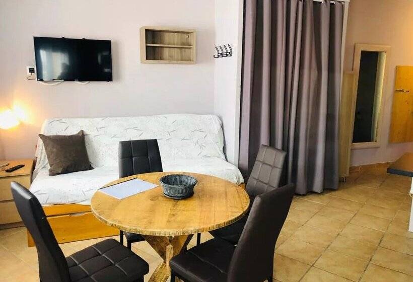 Apartamentos Pie de Pistas Pas de la Casa Mikka 3000