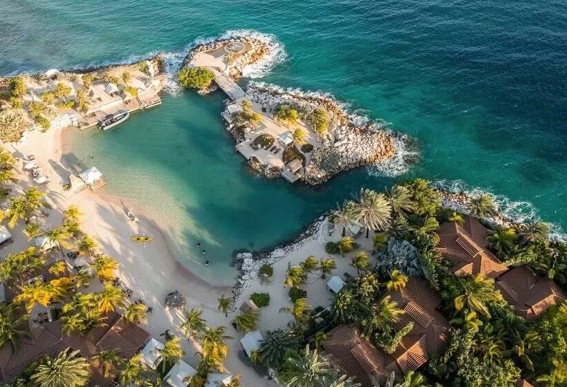 Baoase Luxury Resort