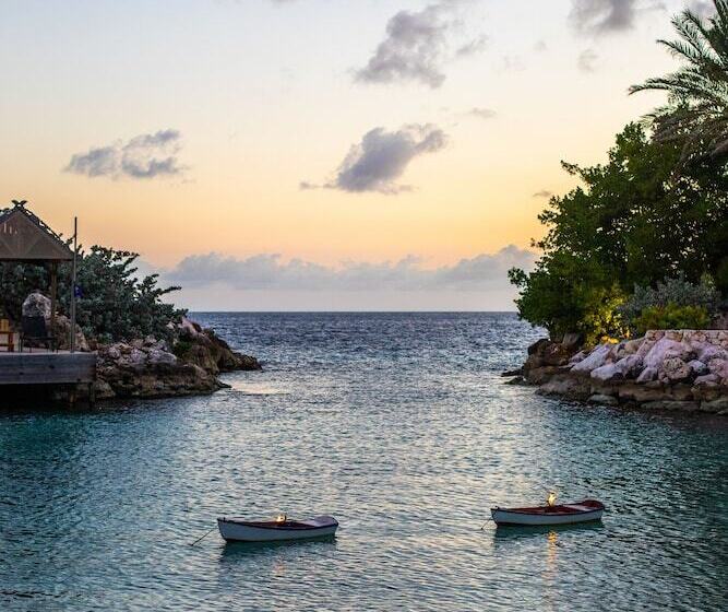 Baoase Luxury Resort