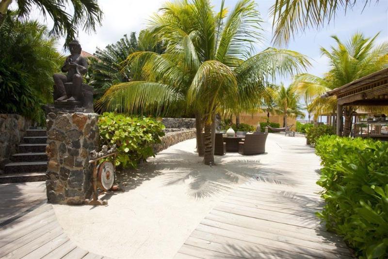 Baoase Luxury Resort