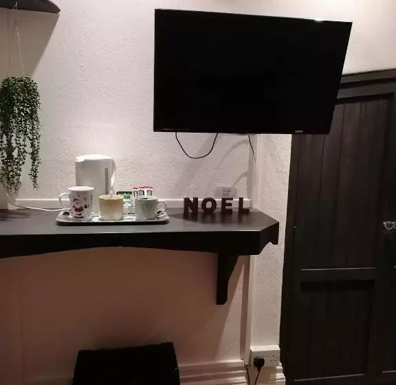 Aamiaismajoitus (B&B) Longcroft Lodge