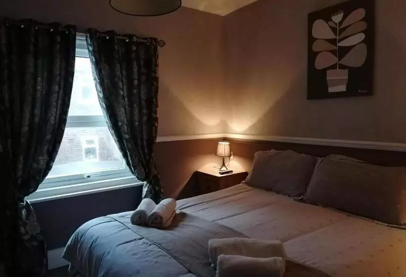 Aamiaismajoitus (B&B) Longcroft Lodge