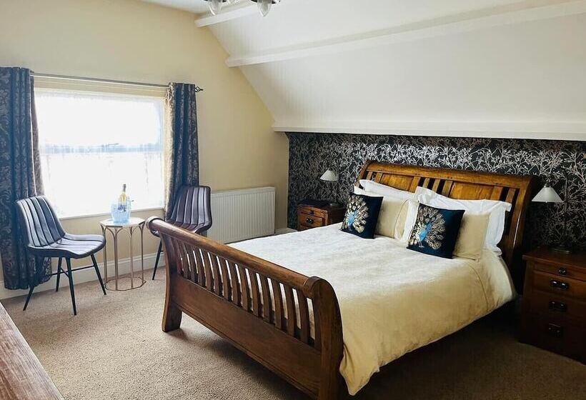 هتل Abbotsleigh Of Whitby