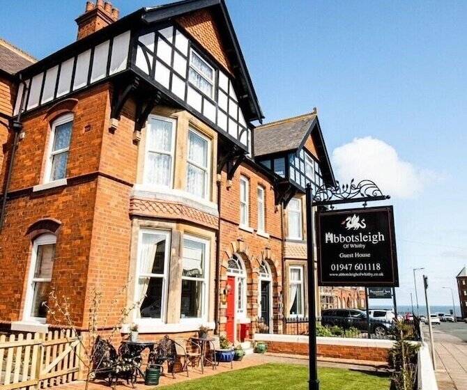 هتل Abbotsleigh Of Whitby