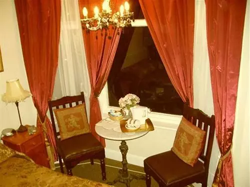 Отель Airedale Guest House