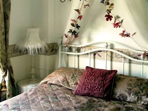 Отель Airedale Guest House