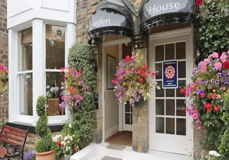 فندق Arden House